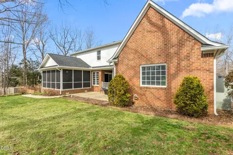 2708 Sturbridge Court Burlington NC 27215