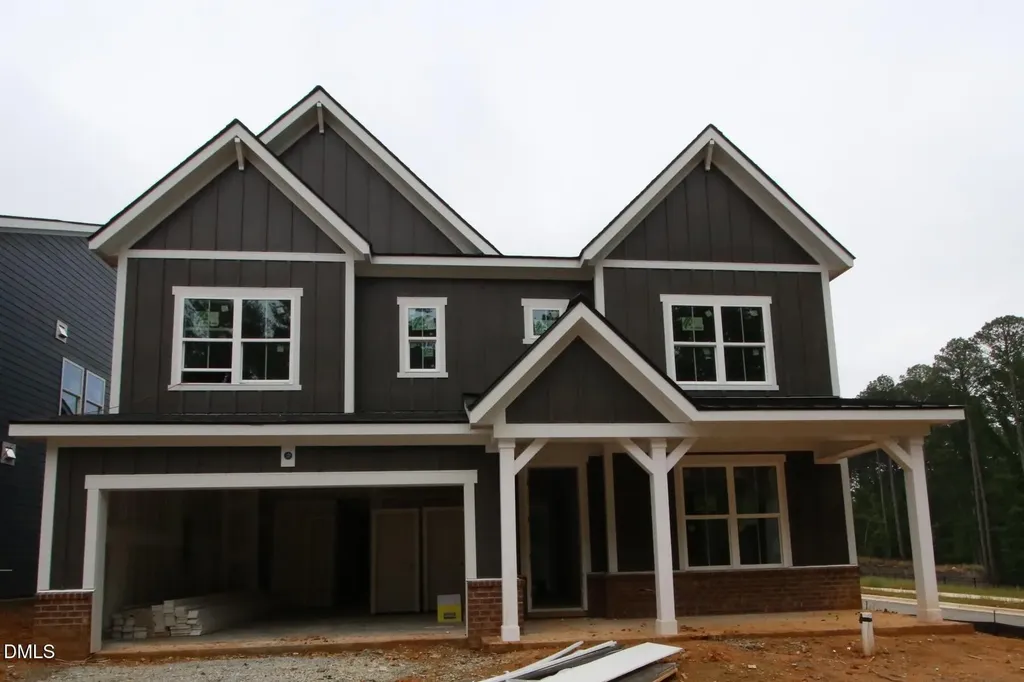 2466 Vetrina Way Apex NC 27502