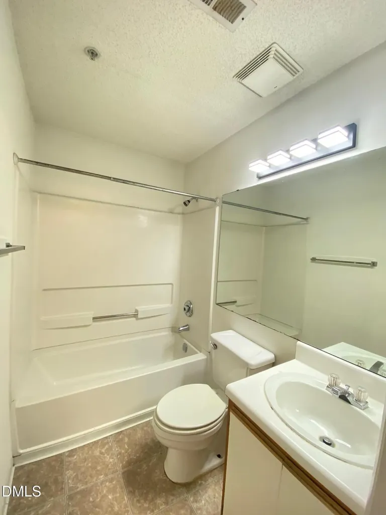 1220 University Court Raleigh NC 27606