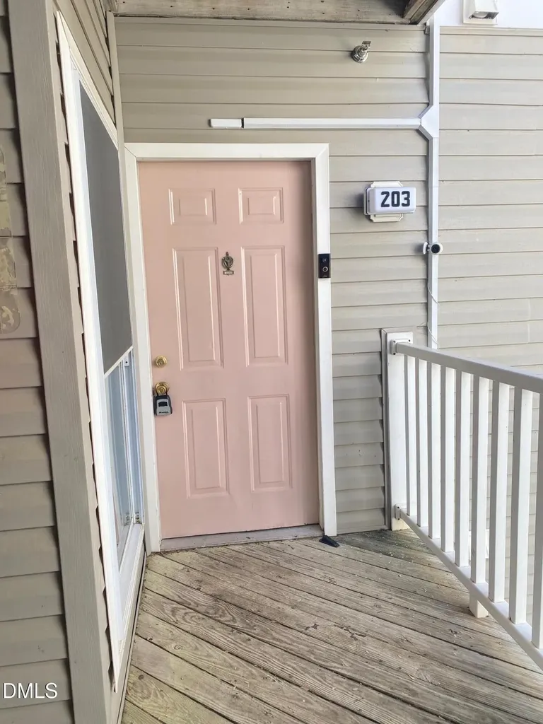 1220 University Court Raleigh NC 27606