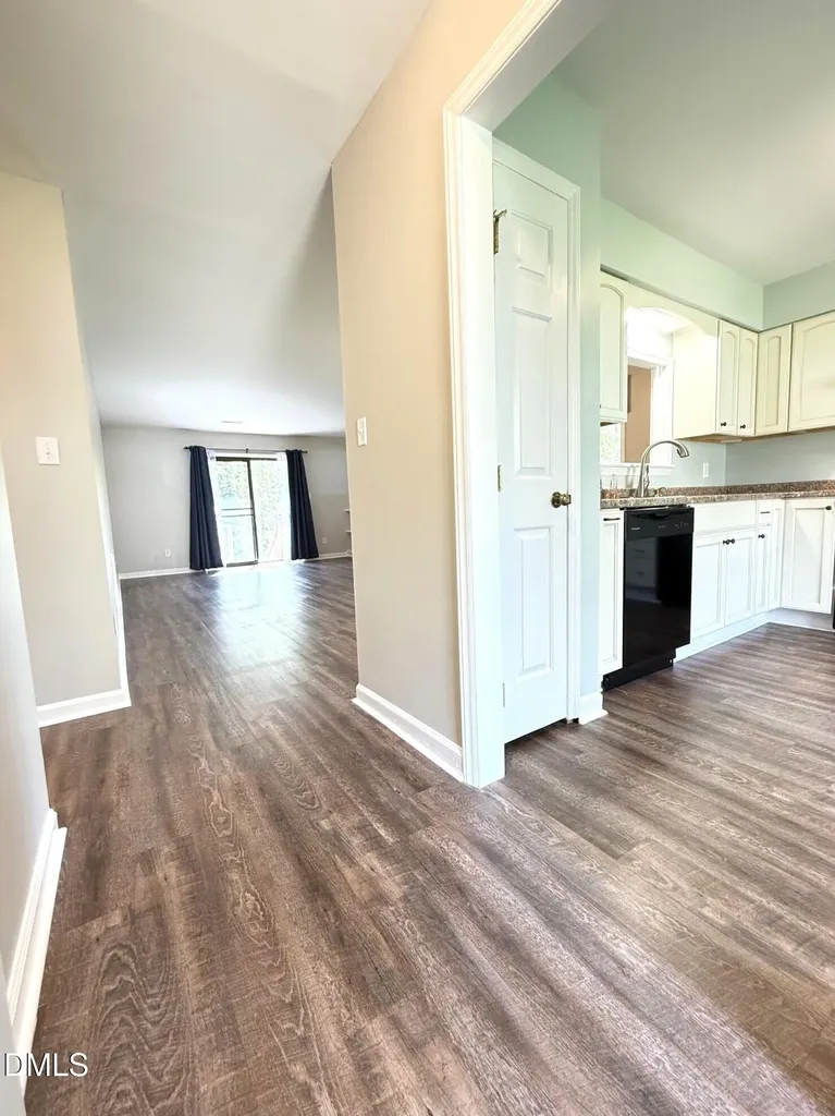 6400 Meadow View Drive Raleigh NC 27609