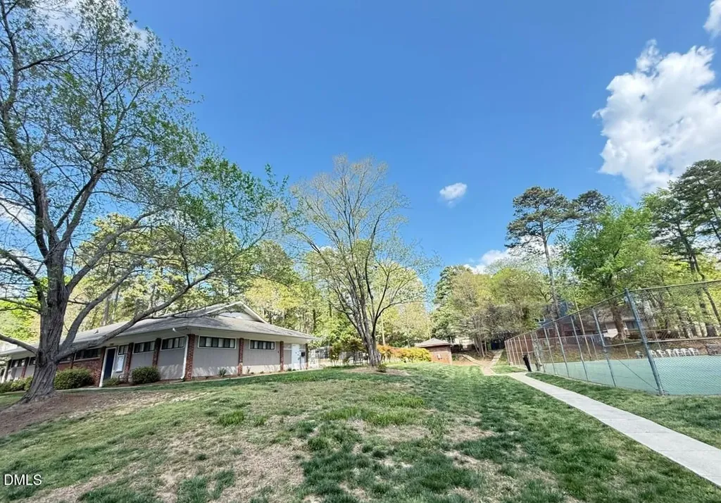 6400 Meadow View Drive Raleigh NC 27609