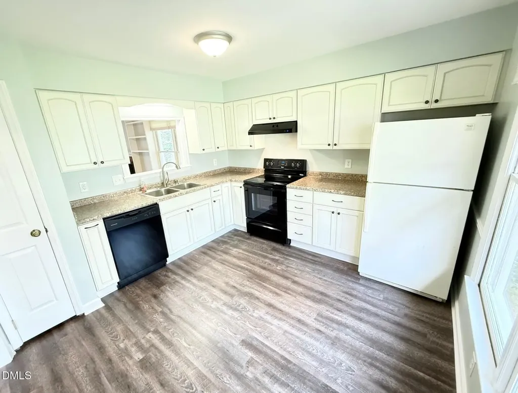6400 Meadow View Drive Raleigh NC 27609