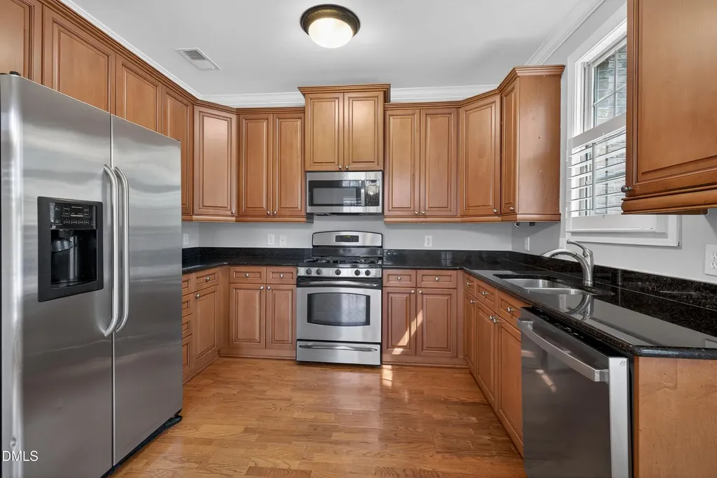 3920 Essex Garden Lane Raleigh NC 27612