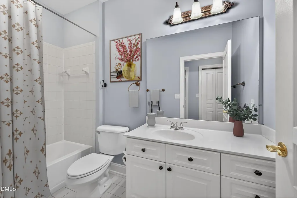 3920 Essex Garden Lane Raleigh NC 27612