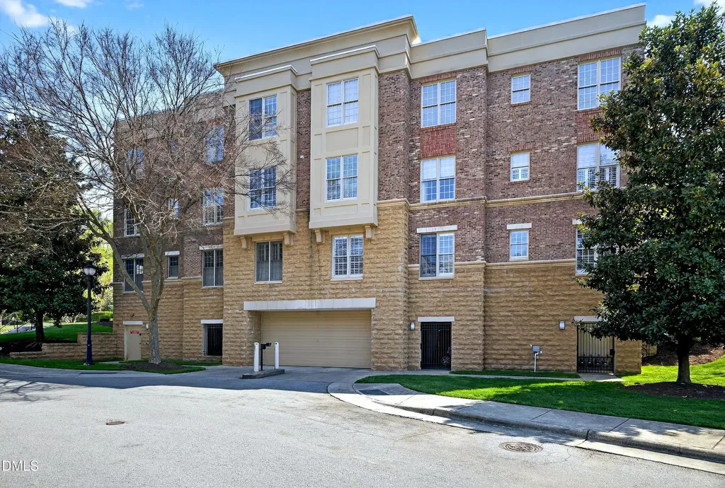 3920 Essex Garden Lane Raleigh NC 27612