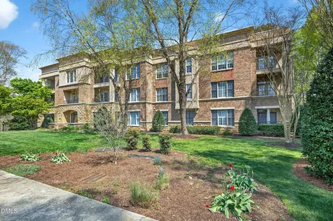 3920 Essex Garden Lane Raleigh NC 27612