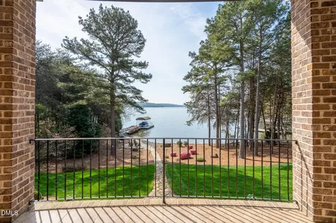 144 Moss Bank Court New London NC 28127