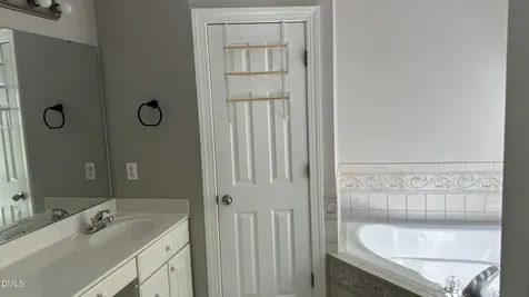 8 Arrowwood Court Durham NC 27712