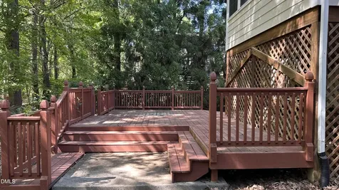 8 Arrowwood Court Durham NC 27712