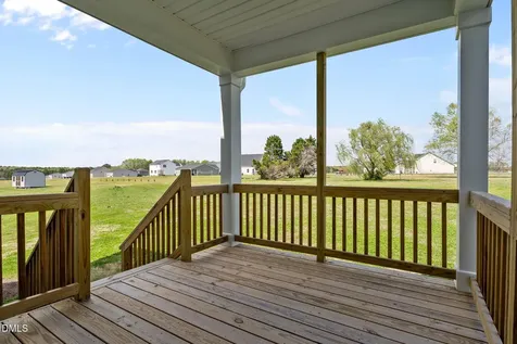38 Kidderminster Court Zebulon NC 27597