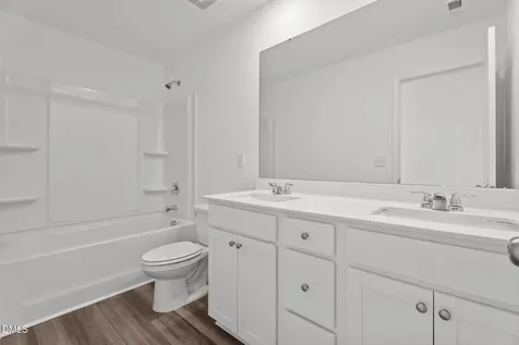 38 Kidderminster Court Zebulon NC 27597