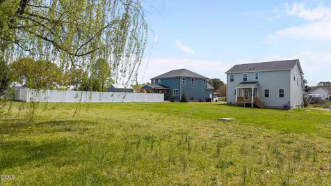 38 Kidderminster Court Zebulon NC 27597
