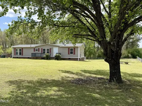 6444 Chadwick Road Elm City NC 27822