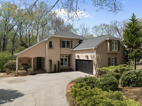 306 Helmsdale Drive Chapel Hill NC 27517