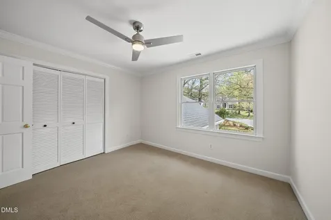 306 Helmsdale Drive Chapel Hill NC 27517