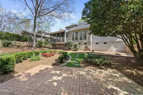306 Helmsdale Drive Chapel Hill NC 27517