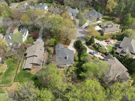 306 Helmsdale Drive Chapel Hill NC 27517
