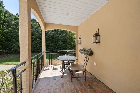 306 Helmsdale Drive Chapel Hill NC 27517