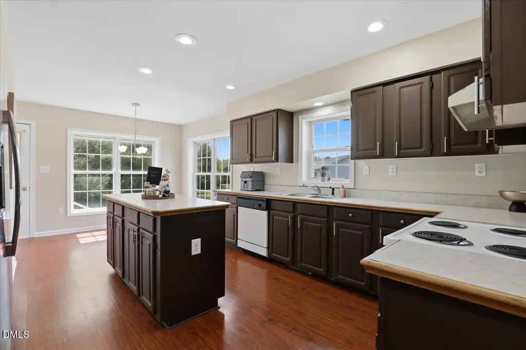 3909 La Varra Drive Clayton NC 27520