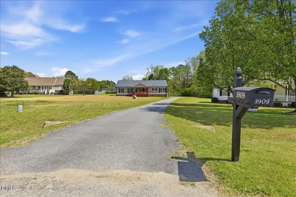 3909 La Varra Drive Clayton NC 27520