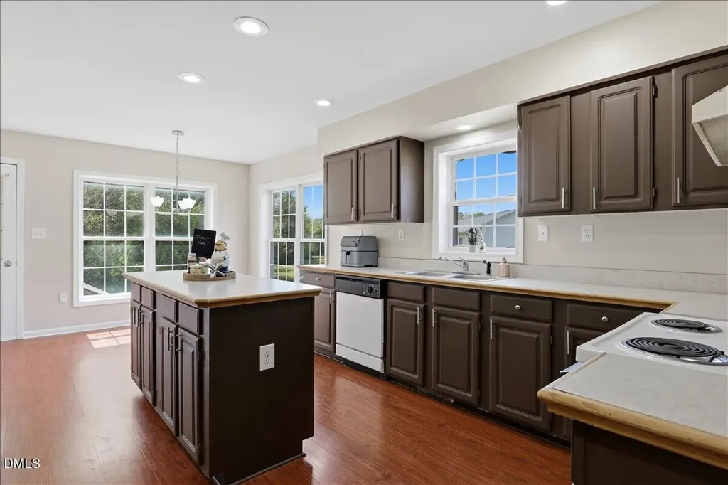 3909 La Varra Drive Clayton NC 27520