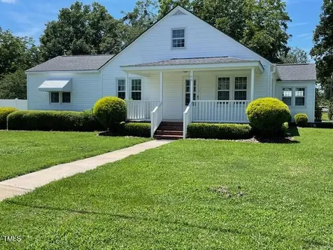 140 S Dunn Street Angier NC 27501