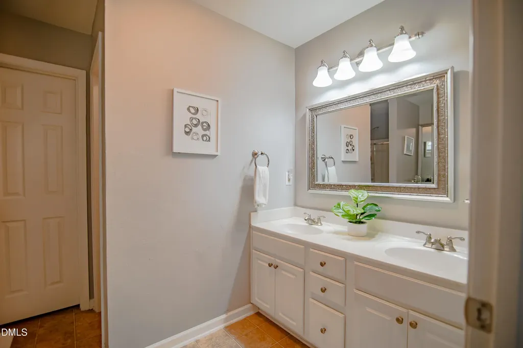 2933 Winding Waters Way Raleigh NC 27614
