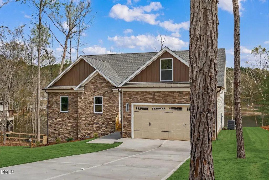 62 Ponchartrain Street Fuquay Varina NC 27526
