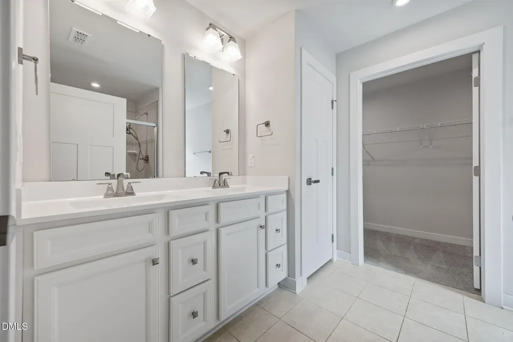 8722 Kenridge Lane Fuquay Varina NC 27526