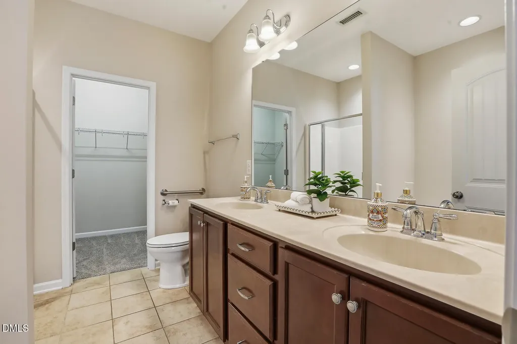 2434 Swans Rest Way Raleigh NC 27606