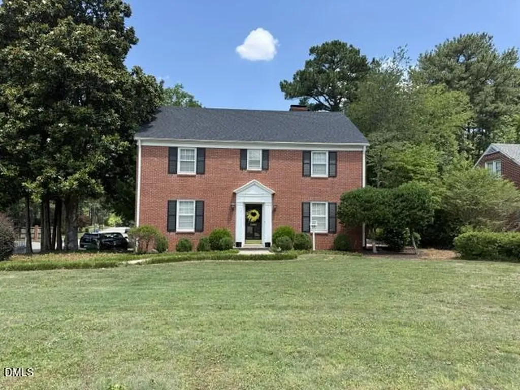 2064 Oxford Road Henderson NC 27536