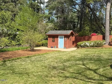 2064 Oxford Road Henderson NC 27536