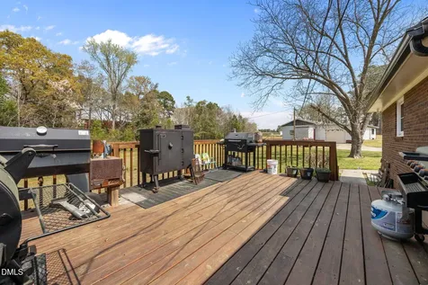 750 Greenleaf Road Angier NC 27501