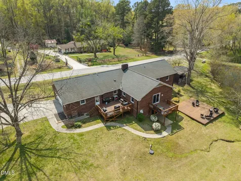 750 Greenleaf Road Angier NC 27501