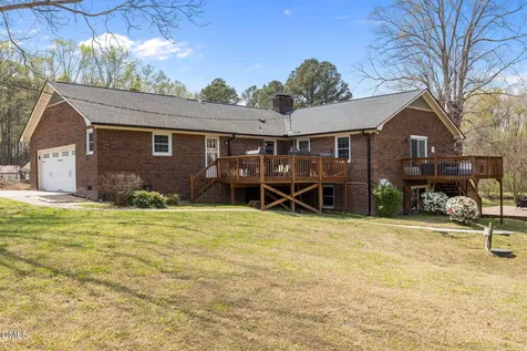 750 Greenleaf Road Angier NC 27501