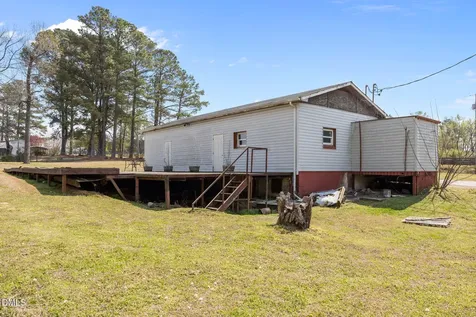 750 Greenleaf Road Angier NC 27501