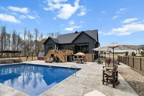 4908 Hidden Pasture Way Zebulon NC 27597