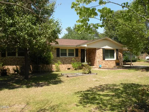 513 NW Maxine Street Fayetteville NC 28303