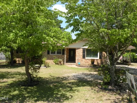 513 NW Maxine Street Fayetteville NC 28303