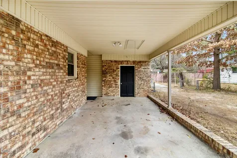 513 NW Maxine Street Fayetteville NC 28303