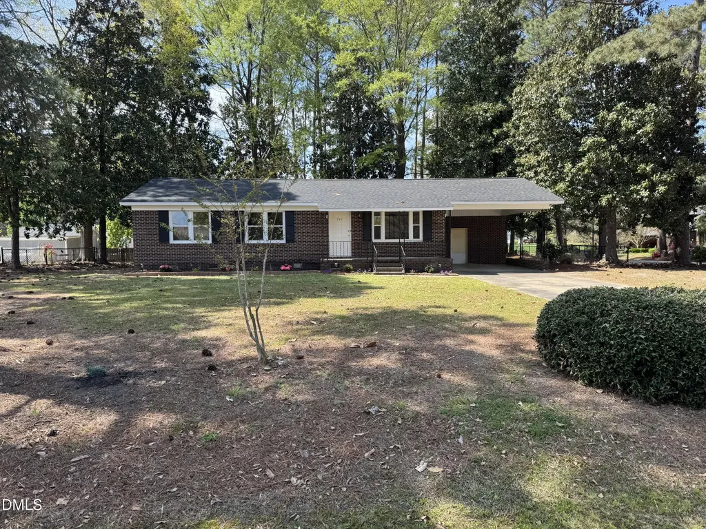 201 Carolyn Drive Selma NC 27576