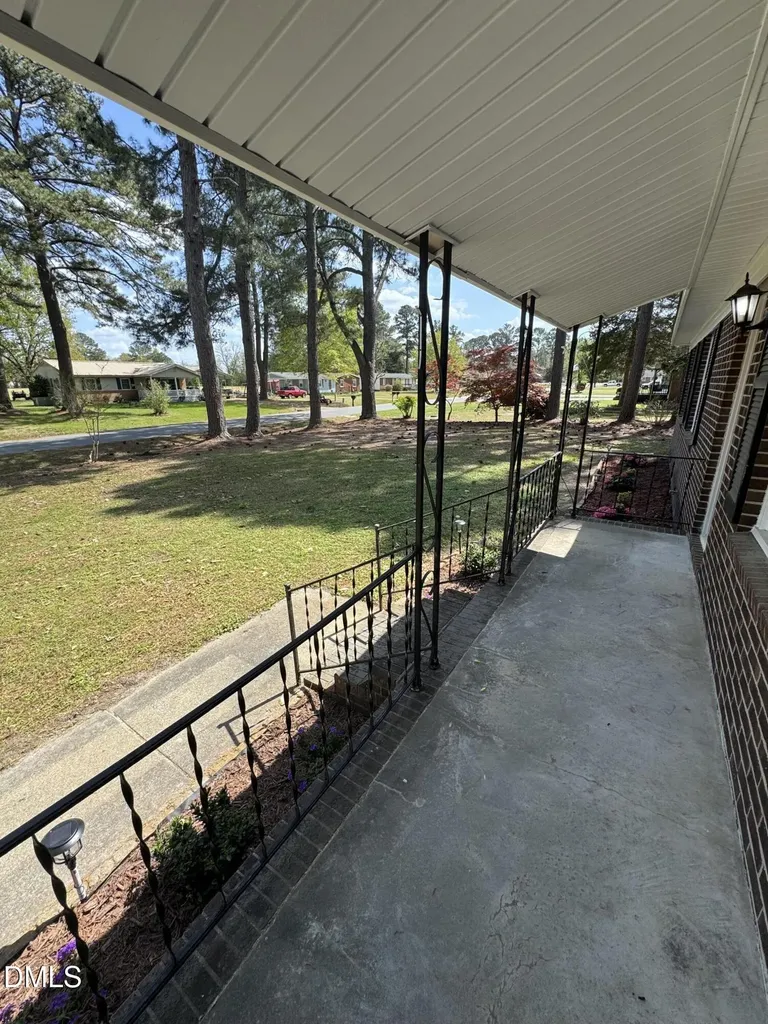 201 Carolyn Drive Selma NC 27576