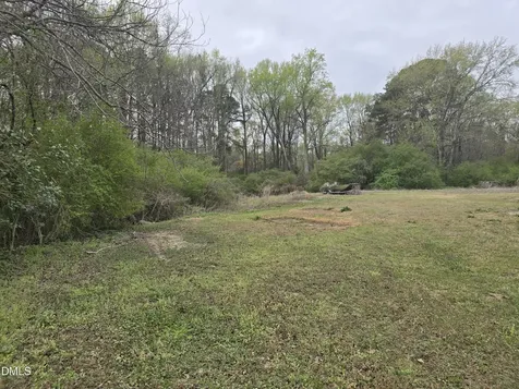 6121 Main Street Bailey NC 27807