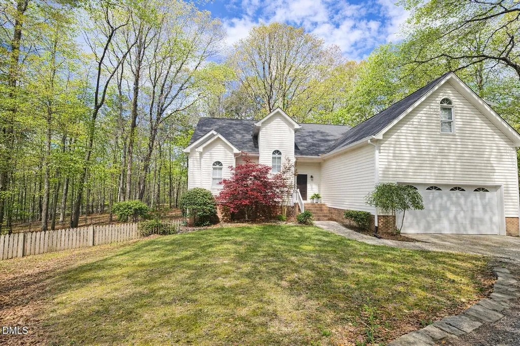 2009 Raccoon Run Clayton NC 27527
