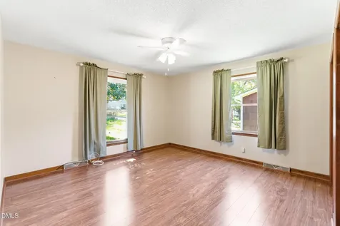 519 Riverside Drive Burlington NC 27217