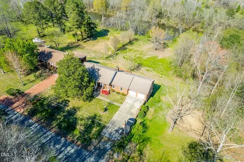 519 Riverside Drive Burlington NC 27217