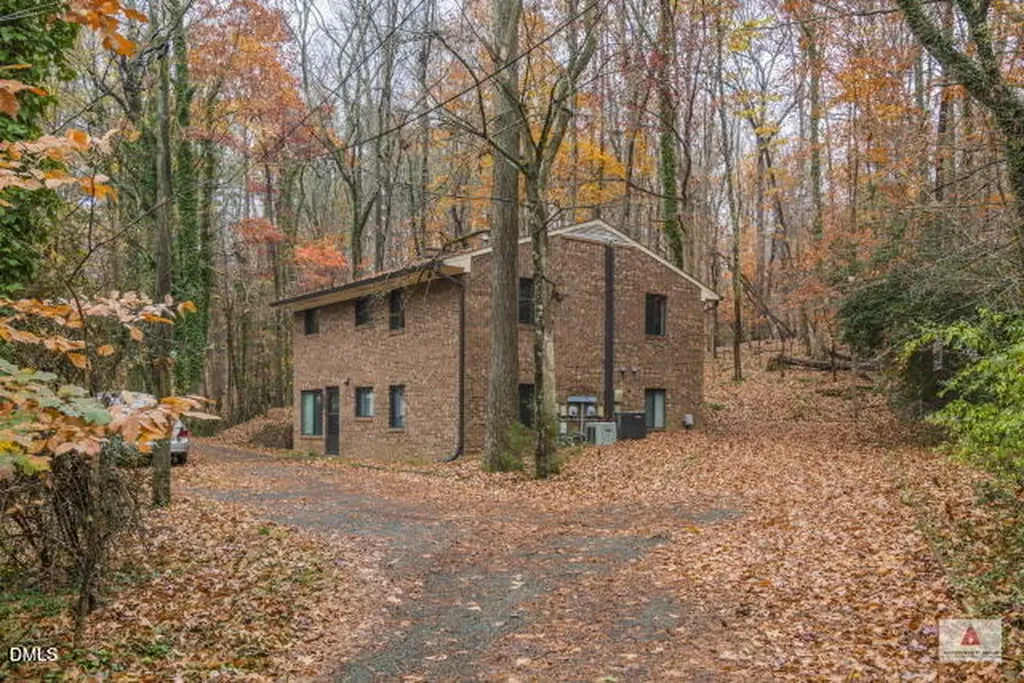 222 Valley Park Drive Chapel Hill NC 27514