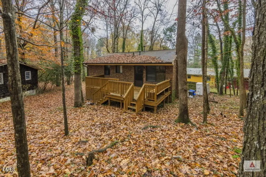 222 Valley Park Drive Chapel Hill NC 27514