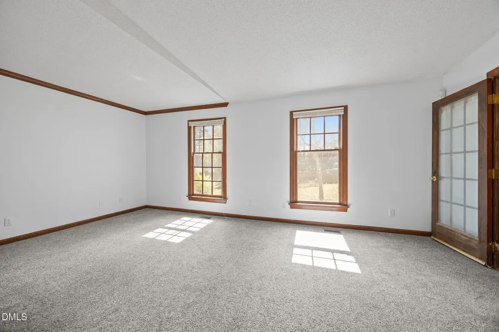 6505 Wooden Shoe Lane Raleigh NC 27613